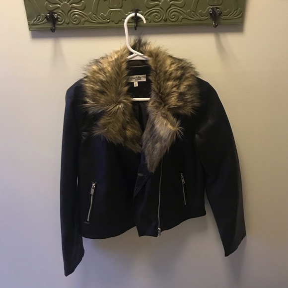 Charlotte Russe Jackets & Blazers - Faux leather fur collar jacket